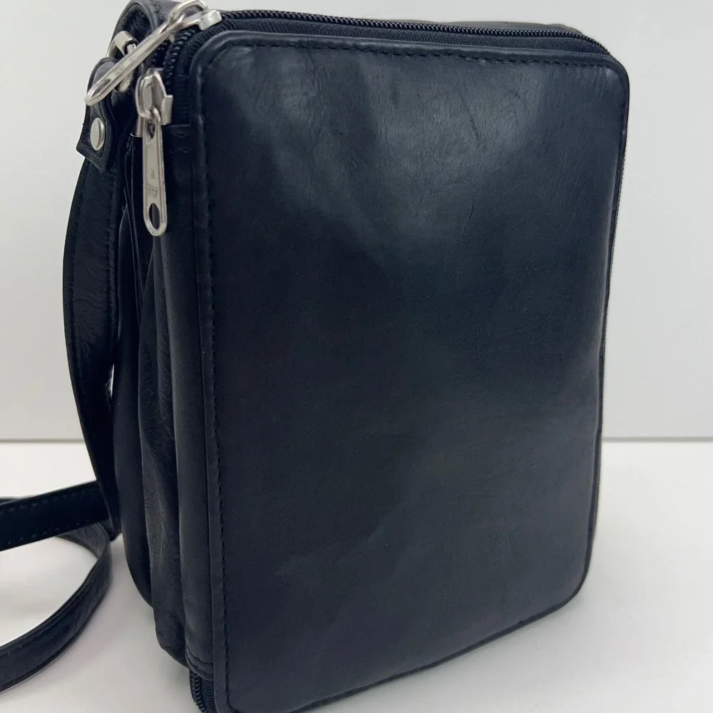 BLACK LEATHER Crossbody Wallet Style Organizer Multi Zip Pockets Travel Work Bag